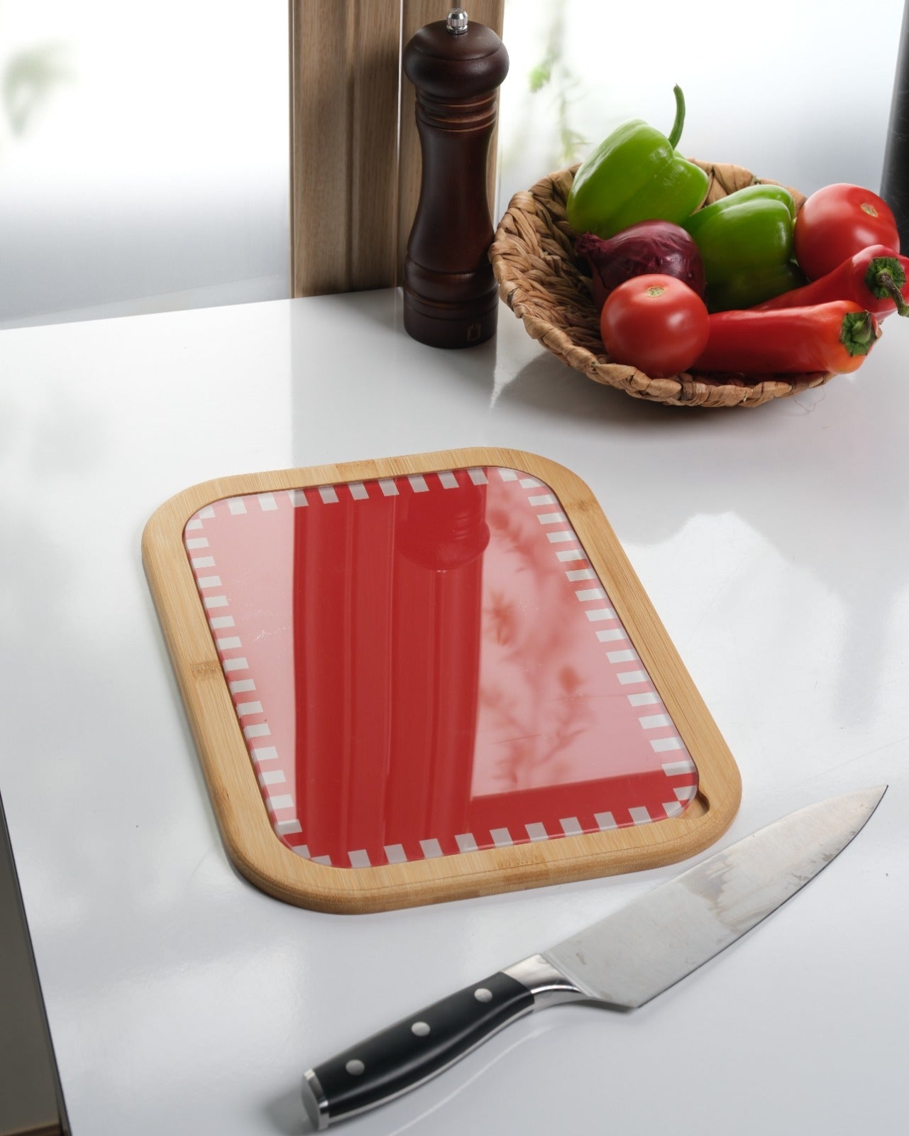 Premium Bambu Kesme Tahtası – Dayanıklı ve Estetik